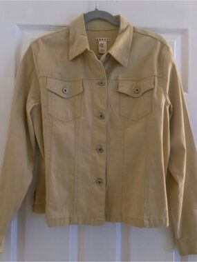 Women's Cream Denim Jacket with Button-Front